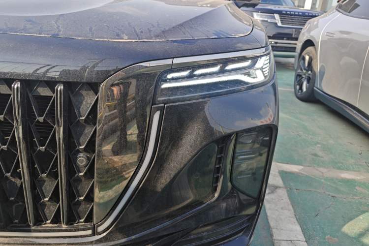 Used Hongqi H9 2025 2.0T Two-Wheel-Drive Flagship Private Enjoyment Style 5 Seats Left Front Headlight