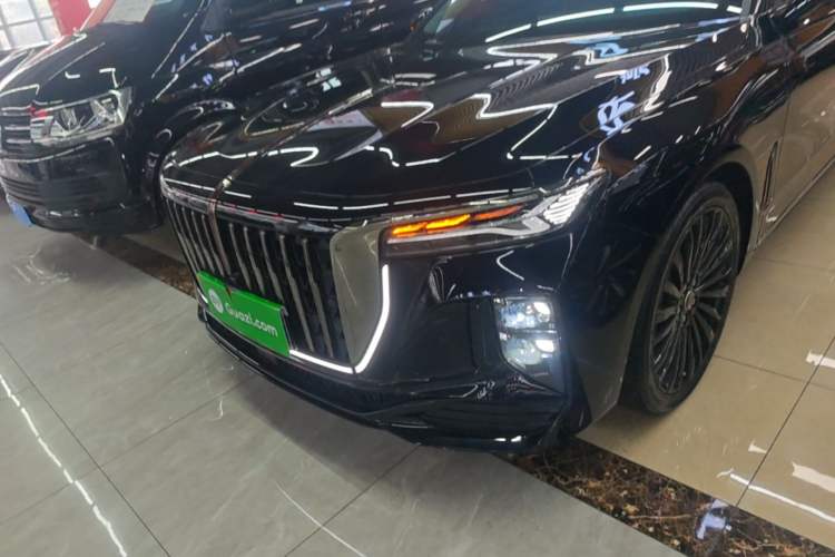 Used Hongqi H9 2025 2.0T Two-Wheel-Drive Flagship Private Enjoyment Style 5 Seats Left Front Headlight