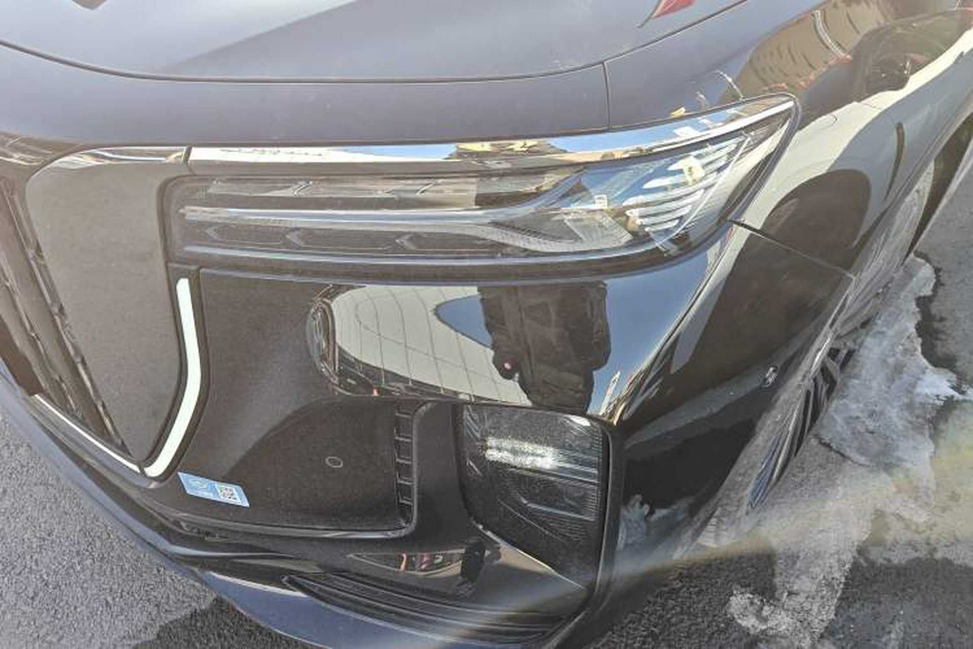 Used Hongqi H9 2025 2.0T Two-Wheel Drive Flagship Private Enjoyment Fashion Edition 5 Seats Left Front Headlight