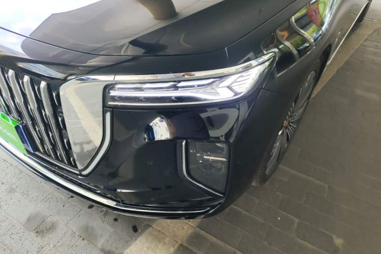 Used Hongqi H9 2025 Model Facelifted 2.0T Two-Wheel Drive Flag-Style Luxury Business Edition, 5 Seats Left Front Headlight