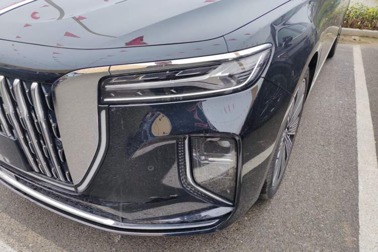 Used Hongqi H9 2025 2.0T Two-Wheel Drive Flagship Luxury Business Edition 5 Seats Left Front Headlight