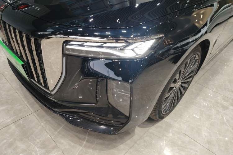 Used Hongqi H9 2025 2.0T Two-Wheel-Drive Flagship Private Enjoyment Style 5 Seats Left Front Headlight