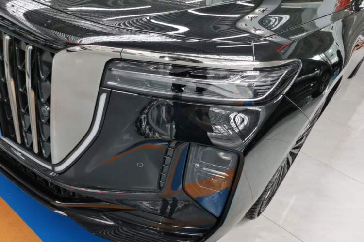 Used Hongqi H9 2025 2.0T Two-Wheel-Drive Flagship Private Enjoyment Style 5 Seats Left Front Headlight