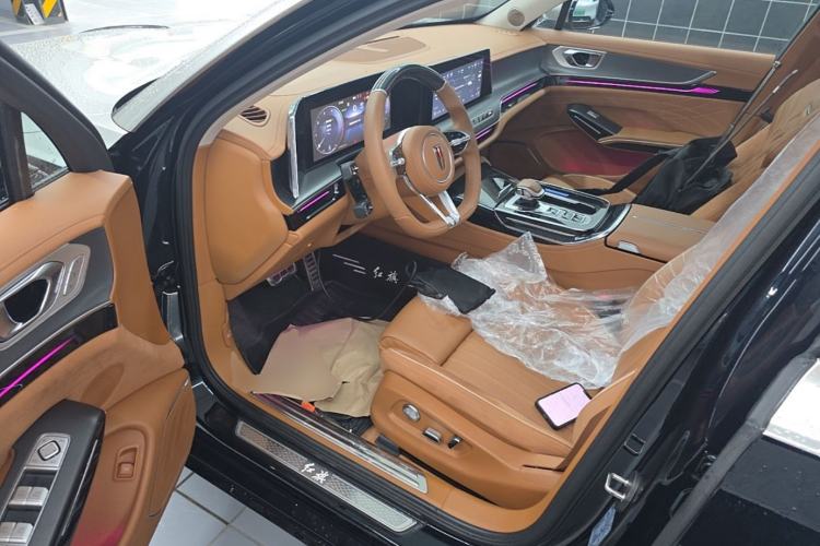Used Hongqi H9 2025 2.0T Two-Wheel Drive Flagship Private Enjoyment Fashion Edition 5 Seats Left Front Seat