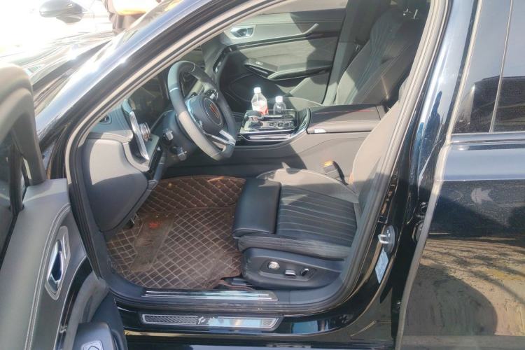 Used Hongqi H9 2025 2.0T Two-Wheel-Drive Flagship Private Enjoyment Style 5 Seats Left Front Seat
