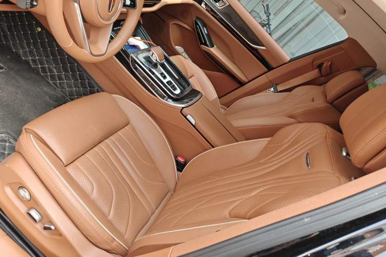 Used Hongqi H9 2025 2.0T Two-Wheel Drive Flagship Luxury Business Edition 5 Seats Left Front Seat