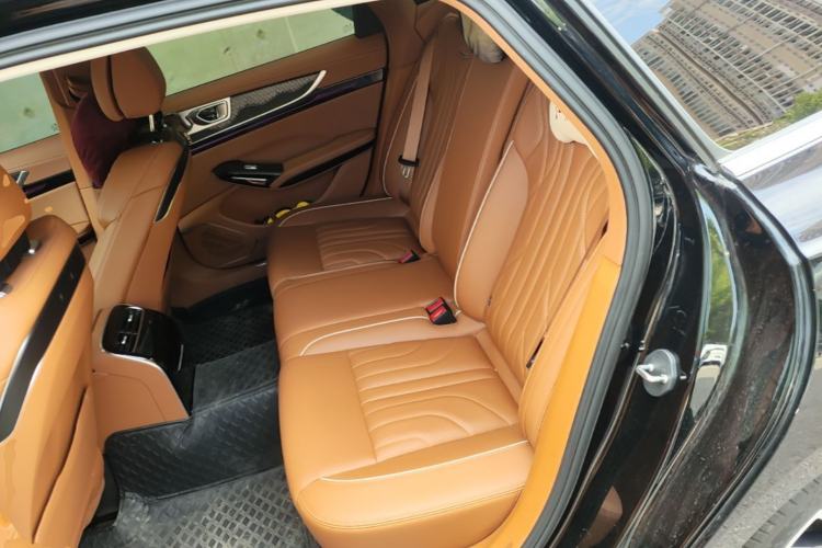 Used Hongqi H9 2025 Model Facelifted 2.0T Two-Wheel Drive Flag-Style Luxury Business Edition, 5 Seats Left Rear Seat