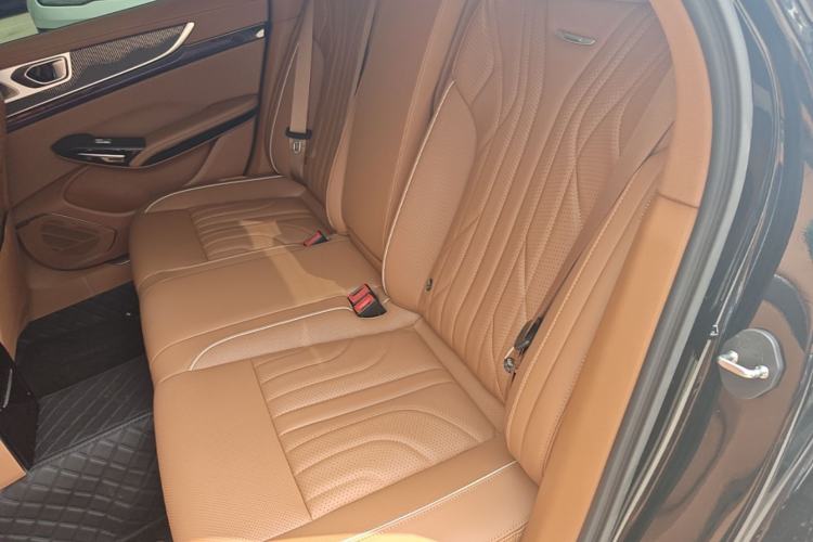 Used Hongqi H9 2025 2.0T Two-Wheel Drive Flagship Luxury Business Edition 5 Seats Left Rear Seat