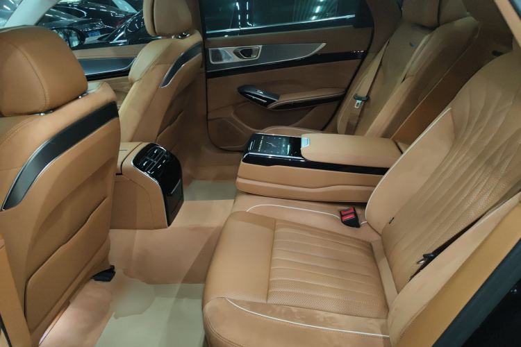 Used Hongqi H9 2025 2.0T Two-Wheel-Drive Flagship Private Enjoyment Style 5 Seats Left Rear Seat
