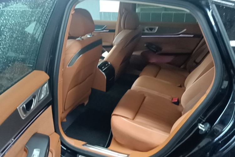 Used Hongqi H9 2025 2.0T Two-Wheel Drive Flagship Private Enjoyment Fashion Edition 5 Seats Left Rear Seat