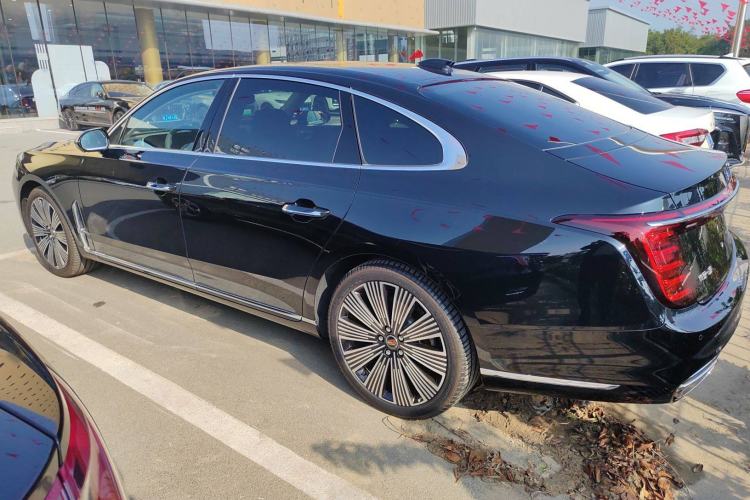 Used Hongqi H9 2025 2.0T Two-Wheel Drive Flagship Luxury Business Edition 5 Seats Left Side