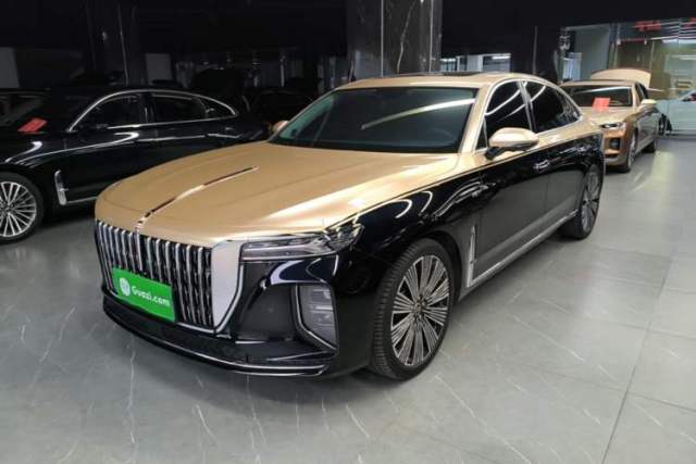 Used Hongqi H9 2025 Model Facelifted 2.0T Two-Wheel Drive Flag-Style Luxury Business Edition, 5 Seats