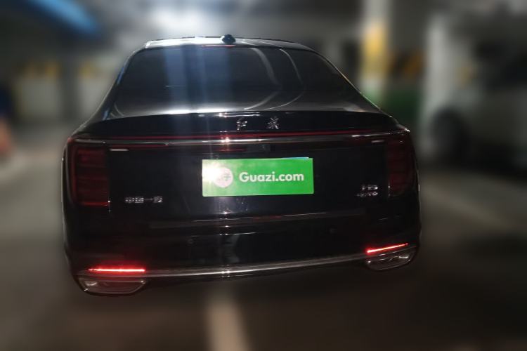 Used Hongqi H9 2025 2.0T Two-Wheel Drive Flagship Luxury Business Edition 5 Seats Rear