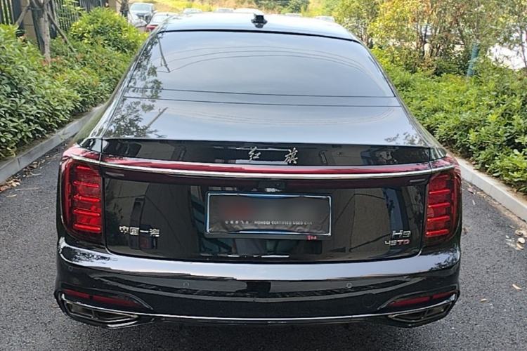 Used Hongqi H9 2025 Model Facelifted 2.0T Two-Wheel Drive Flag-Style Private Enjoyment Fashion Edition, 5 Seats Rear