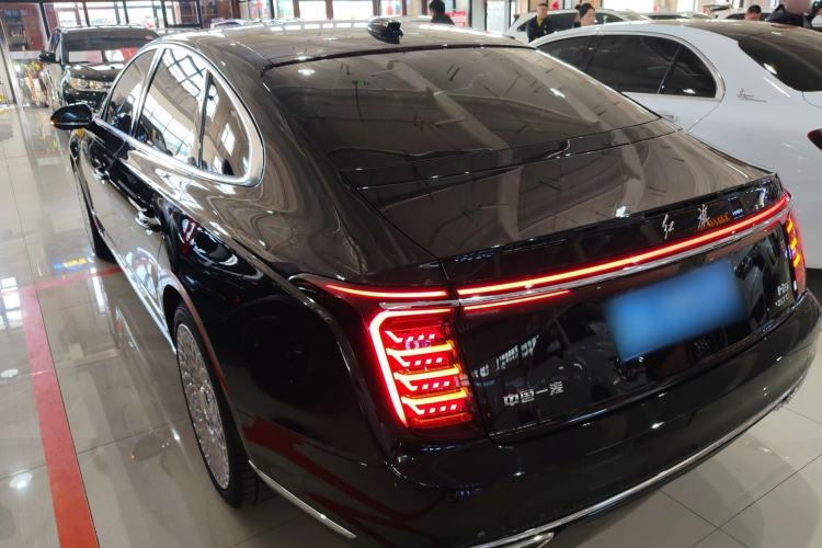 Used Hongqi H9 2025 Model Facelifted 2.0T Two-Wheel Drive Flag-Style Luxury Business Edition, 5 Seats Rear Left 45 Deg