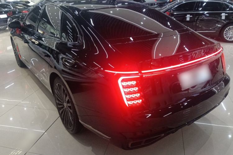Used Hongqi H9 2025 Model Facelifted 2.0T Two-Wheel Drive Flag-Style Private Enjoyment Fashion Edition, 5 Seats Rear Left 45 Deg