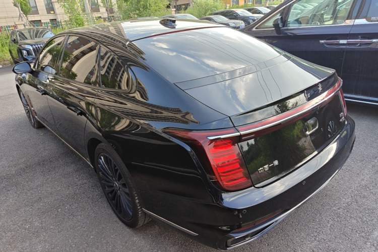 Used Hongqi H9 2025 Model Facelifted 2.0T Two-Wheel Drive Flag-Style Private Enjoyment Fashion Edition, 5 Seats Rear Left 45 Deg