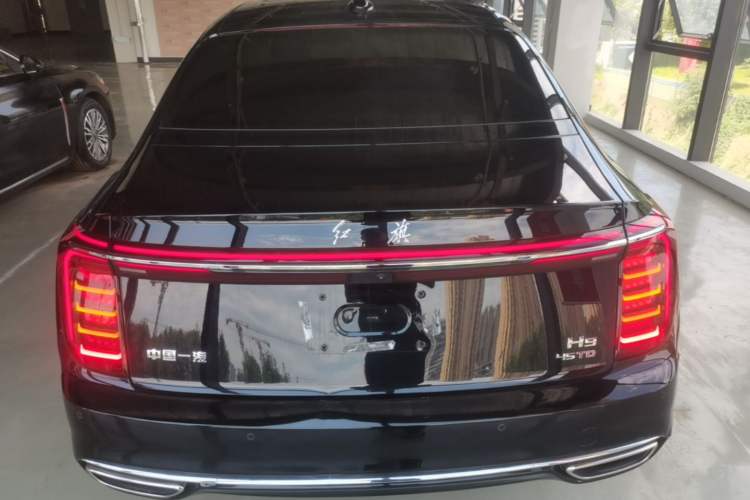Used Hongqi H9 2025 2.0T Two-Wheel Drive Flagship Luxury Business Edition 5 Seats Rear