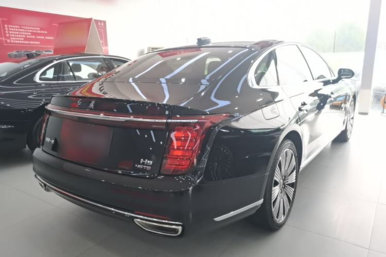 Used Hongqi H9 2025 Model Facelifted 2.0T Two-Wheel Drive Flag-Style Luxury Business Edition, 5 Seats Rear Right 45 Deg