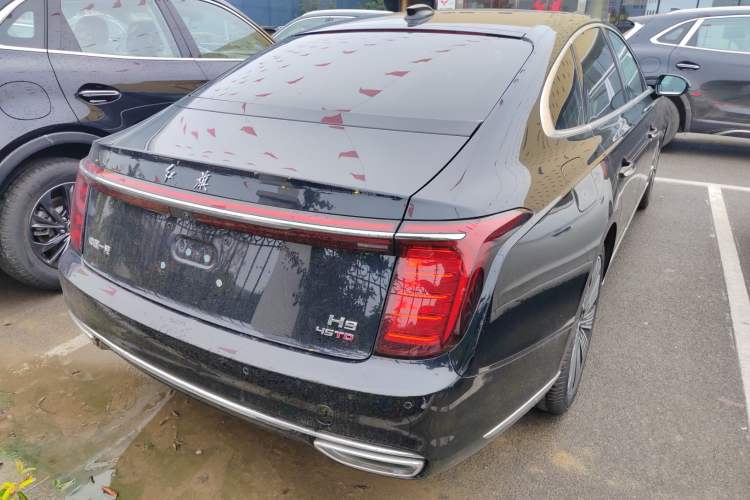 Used Hongqi H9 2025 2.0T Two-Wheel Drive Flagship Luxury Business Edition 5 Seats Rear Right 45 Deg