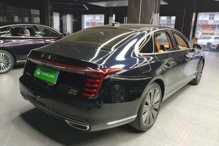 Used Hongqi H9 2025 Model Facelifted 2.0T Two-Wheel Drive Flag-Style Luxury Business Edition, 5 Seats Rear Right 45 Deg