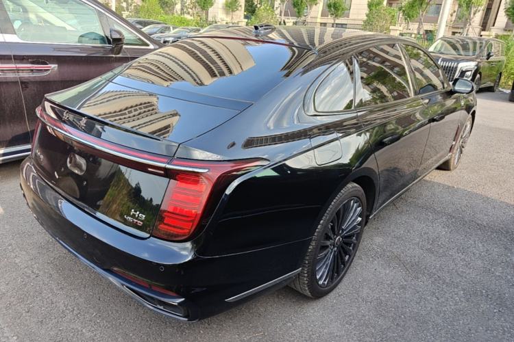 Used Hongqi H9 2025 Model Facelifted 2.0T Two-Wheel Drive Flag-Style Private Enjoyment Fashion Edition, 5 Seats Rear Right 45 Deg