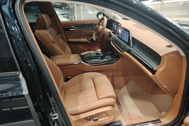 Used Hongqi H9 2025 2.0T Two-Wheel-Drive Flagship Private Enjoyment Style 5 Seats Right Front Seat