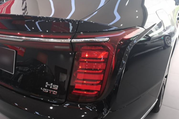 Used Hongqi H9 2025 Model Facelifted 2.0T Two-Wheel Drive Flag-Style Luxury Business Edition, 5 Seats Right Rear Taillight