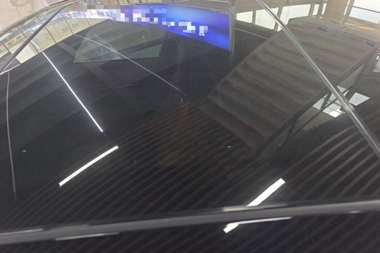 Used Hongqi H9 2025 Model Facelifted 2.0T Two-Wheel Drive Flag-Style Luxury Business Edition, 5 Seats Roof