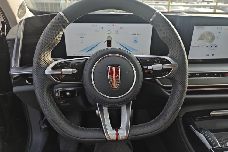 Used Hongqi H9 2025 2.0T Two-Wheel-Drive Flagship Private Enjoyment Style 5 Seats Steering Wheel