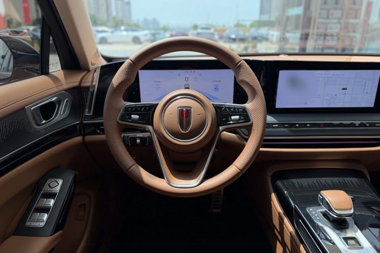 Used Hongqi H9 2025 2.0T Two-Wheel Drive Flagship Luxury Business Edition 5 Seats Steering Wheel