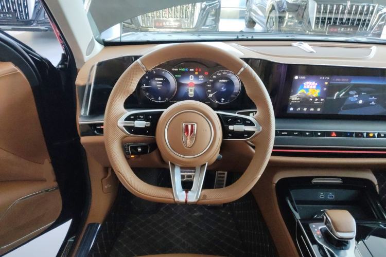 Used Hongqi H9 2025 2.0T Two-Wheel-Drive Flagship Private Enjoyment Style 5 Seats Steering Wheel