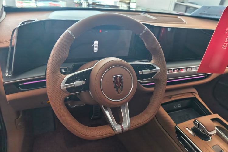 Used Hongqi H9 2025 Model Facelifted 2.0T Two-Wheel Drive Flag-Style Private Enjoyment Fashion Edition, 5 Seats Steering Wheel