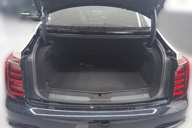 Used Hongqi H9 2025 2.0T Two-Wheel Drive Flagship Private Enjoyment Fashion Edition 5 Seats Trunk