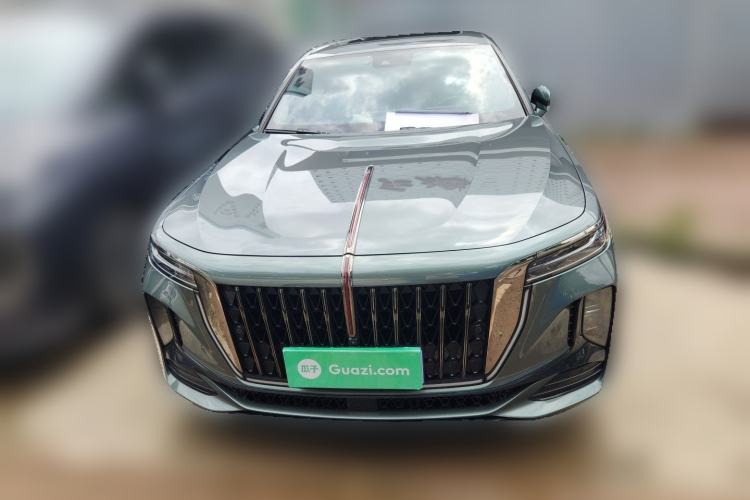 Used Hongqi H9 2025 Model Facelifted 2.0T Two-Wheel Drive Flag-Style Private Enjoyment Fashion Edition, 5 Seats Front