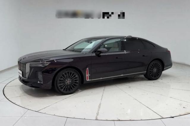 Used Hongqi H9 2025 Model Facelifted 2.0T Two-Wheel Drive Flag-Style Private Enjoyment Fashion Edition, 5 Seats
