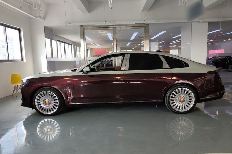 Used Hongqi H9 2025 2.0T Two-Wheel-Drive Flagship Private Enjoyment Style 5 Seats Exterior 3