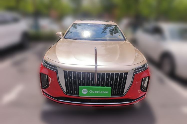 Used Hongqi H9 2025 Model Facelifted 2.0T Two-Wheel Drive Flag-Style Luxury Business Edition, 5 Seats Front