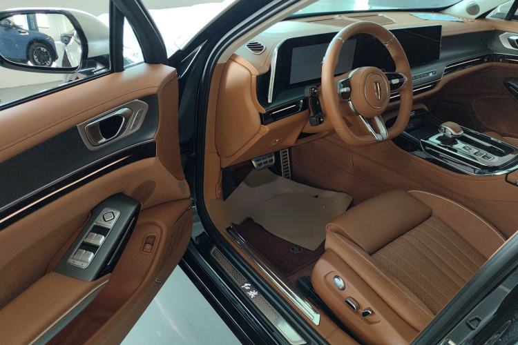 Used Hongqi H9 2025 2.0T Two-Wheel-Drive Flagship Private Enjoyment Style 5 Seats Interior 3