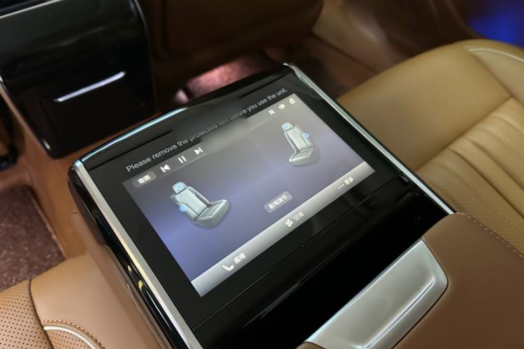 Used Hongqi H9 2025 Model Facelifted 2.0T Two-Wheel Drive Flag-Style Luxury Business Edition, 5 Seats Interior 6