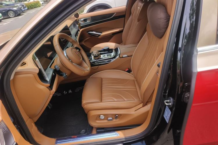 Used Hongqi H9 2025 Model Facelifted 2.0T Two-Wheel Drive Flag-Style Luxury Business Edition, 5 Seats Left Front Seat
