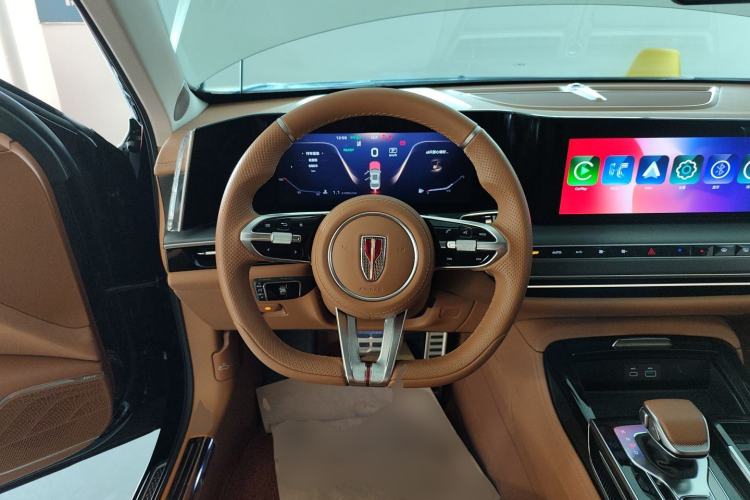 Used Hongqi H9 2025 2.0T Two-Wheel-Drive Flagship Private Enjoyment Style 5 Seats Steering Wheel