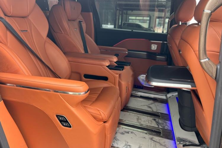 Used Hongqi HQ9 2023 2.0T Smart Connect Flagship Edition Interior 10