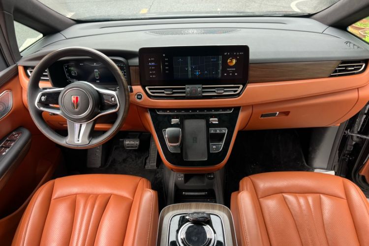 Used Hongqi HQ9 2023 2.0T Smart Connect Flagship Edition Interior 6