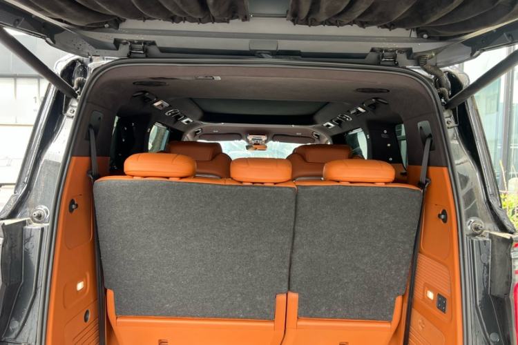 Used Hongqi HQ9 2023 2.0T Smart Connect Flagship Edition Interior 8