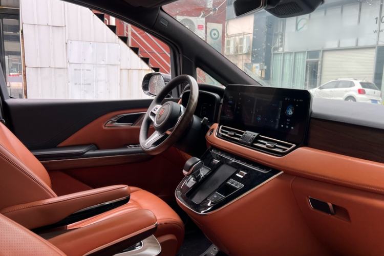 Used Hongqi HQ9 2023 2.0T Smart Connect Flagship Edition Interior 9