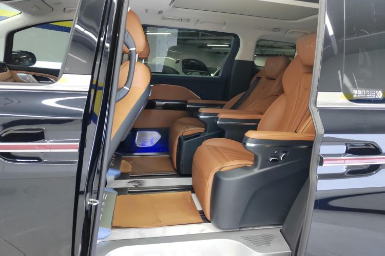 Used Hongqi HQ9 2023 2.0T Smart Connect Flagship Edition Left Rear Seat