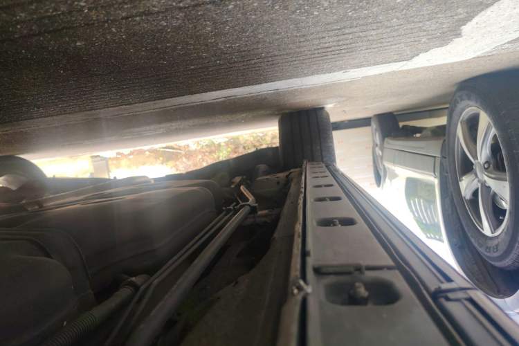 Used Hongqi HQ9 2023 2.0T Smart Connect Flagship Edition Chassis Rear Right