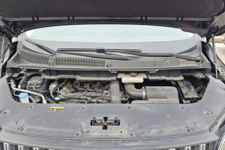 Used Hongqi HQ9 2023 2.0T Smart Connect Flagship Edition Engine Bay