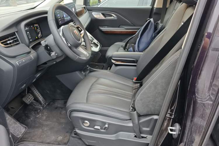 Used Hongqi HQ9 2023 2.0T Smart Connect Flagship Edition Left Front Seat